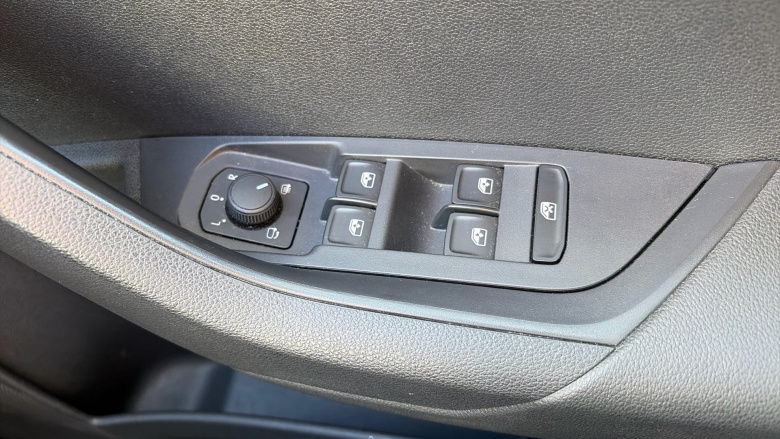Skoda Karoq 1.5 TSI SE L 5dr DSG Petrol Estate